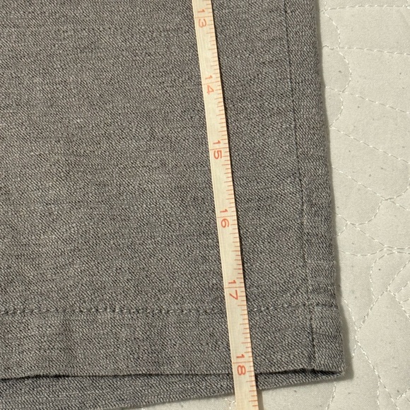 Old Navy Chino Shorts- Boys Size 12 - Picture 9 of 10